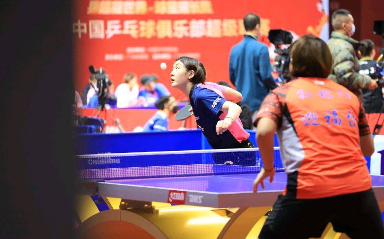 月也展现出 月也展现出